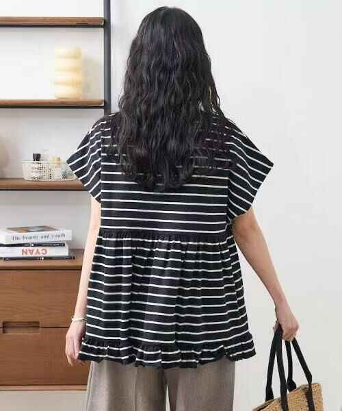 日本直送One-point heart embroidery switching T-shirt