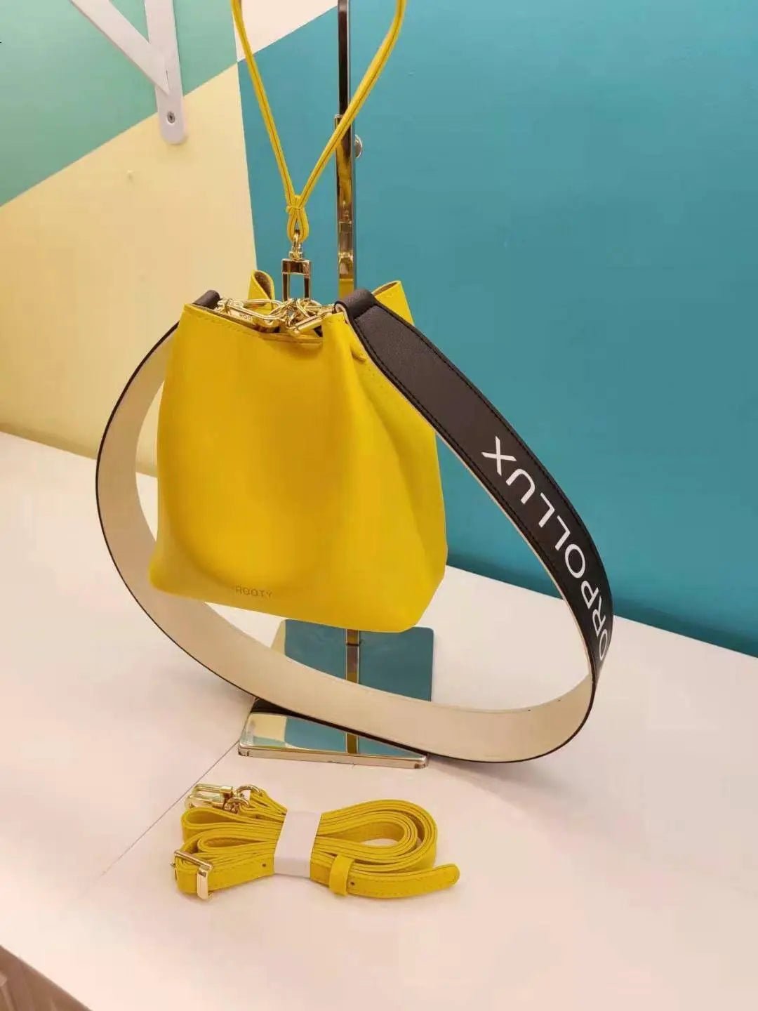 🇰🇷韓國直送🇰🇷 Rooty 撞色背帶二用水桶包 |8色 HLY & CHOCCICO