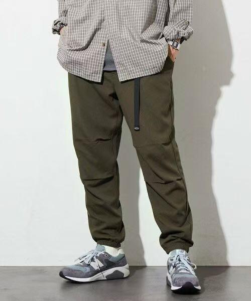 日本直送Summer Knit Relaxed Fit Waving Jogger Pants - HLY & CHOCCICO