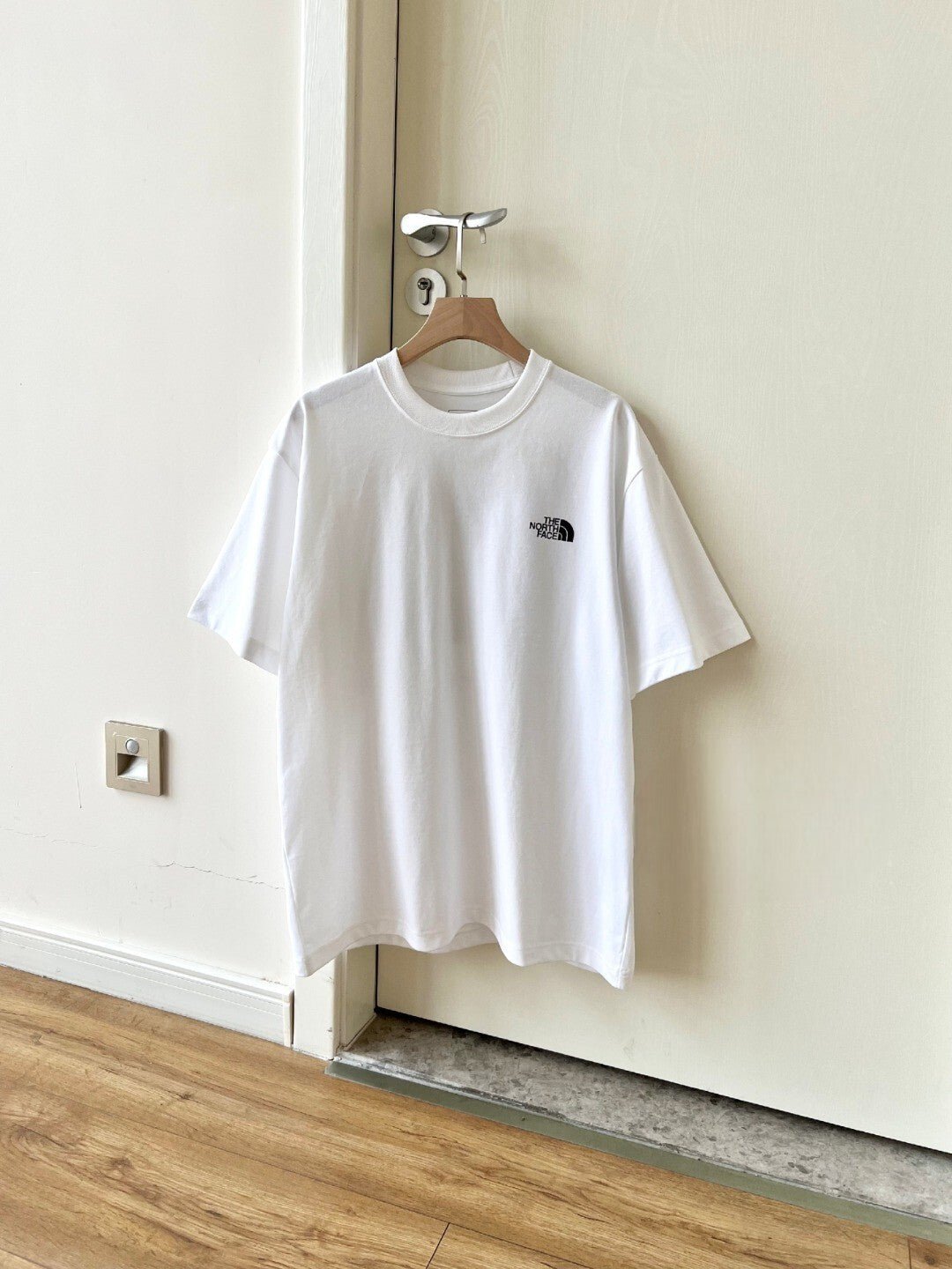 TNF Back Square Traverse Tee - HLY & CHOCCICO