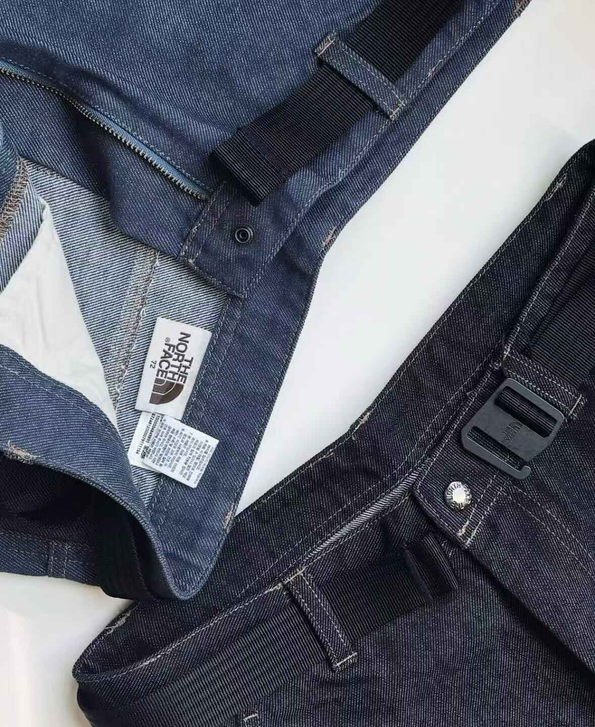 韓國直送TNF Carpenter Bermuda Shorts