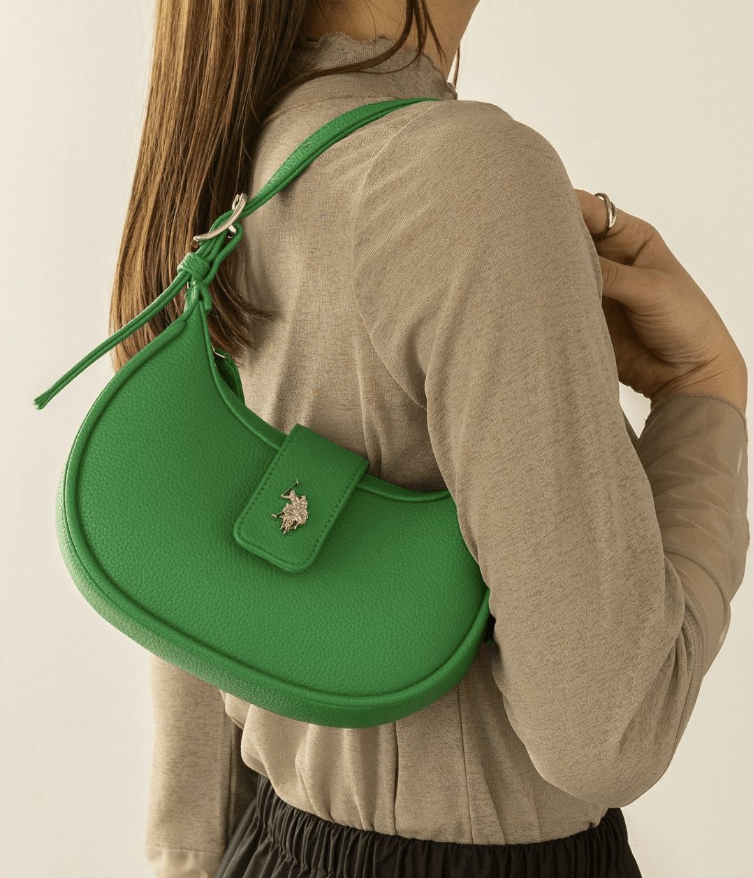 日本直送🌟U.S. POLO ASSN.Half Moon Shoulder Bag 🌟 - HLY & CHOCCICO