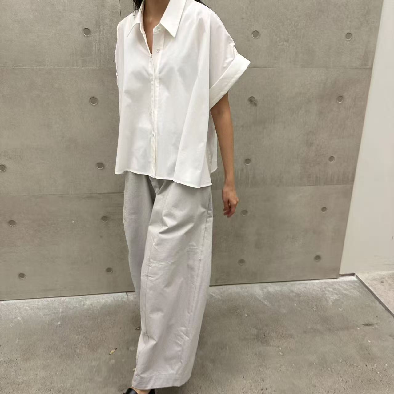 韓國直送Versatile Short Sleeve Shirt - HLY & CHOCCICO