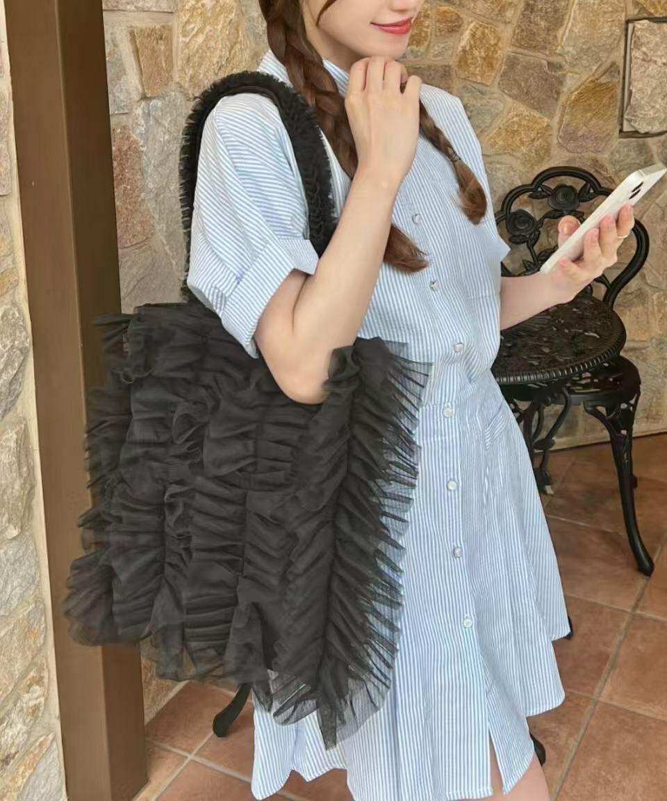 日本直送Volume tulle tote bag - HLY & CHOCCICO