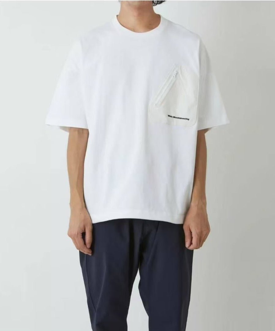 Wide Pocket Tee HLY & CHOCCICO
