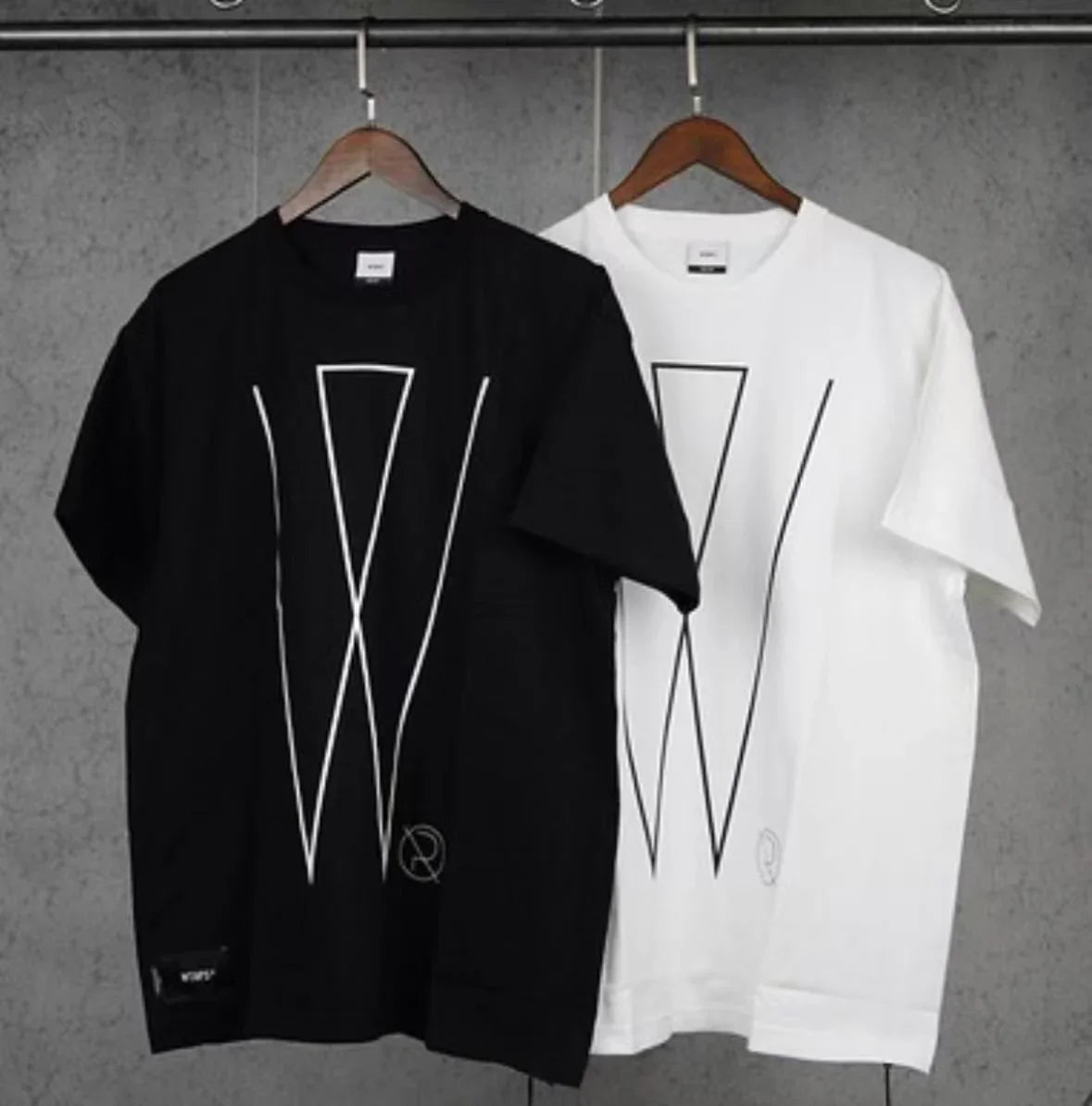 WTAPS VV/SS/COTTON Tee - HLY & CHOCCICO