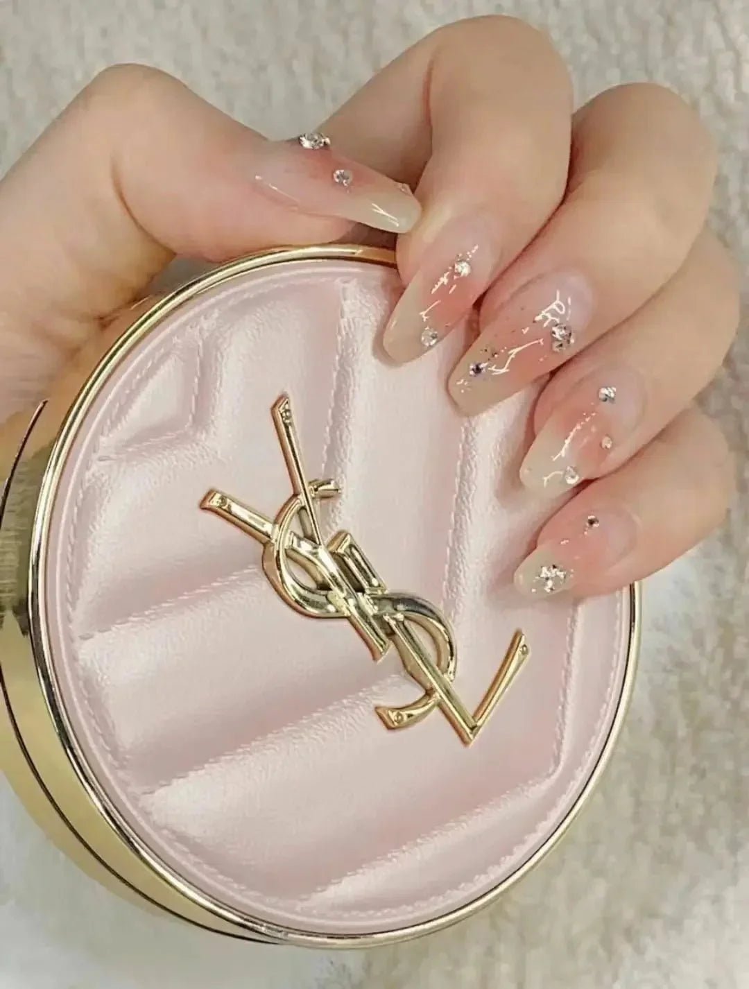 粉色 限量版Ysl聖羅蘭粉氣墊12g B10 (免稅貨) - HLY & CHOCCICO