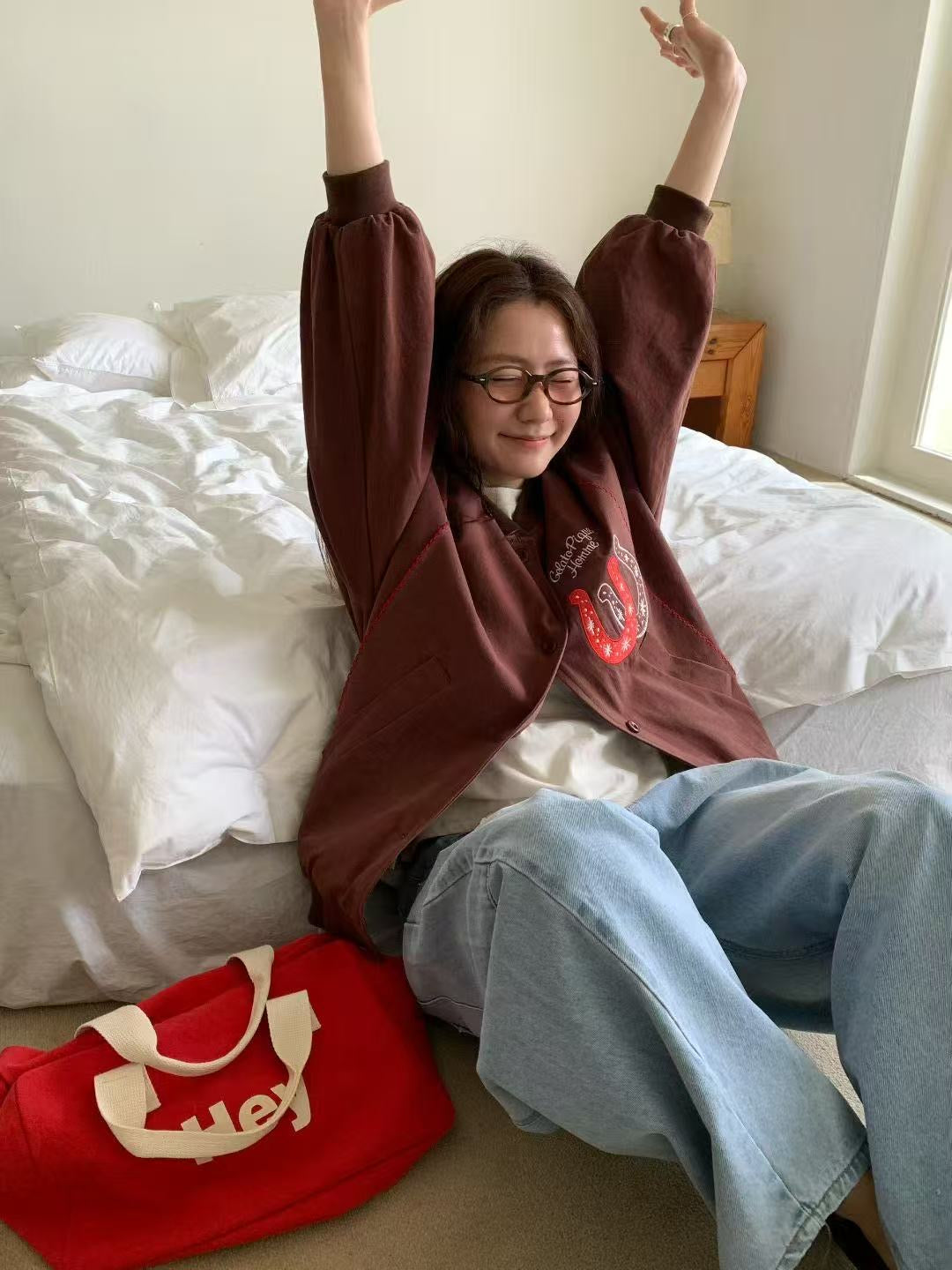 韓國直送Graphic Bomber Jacket - HLY &amp; CHOCCICO