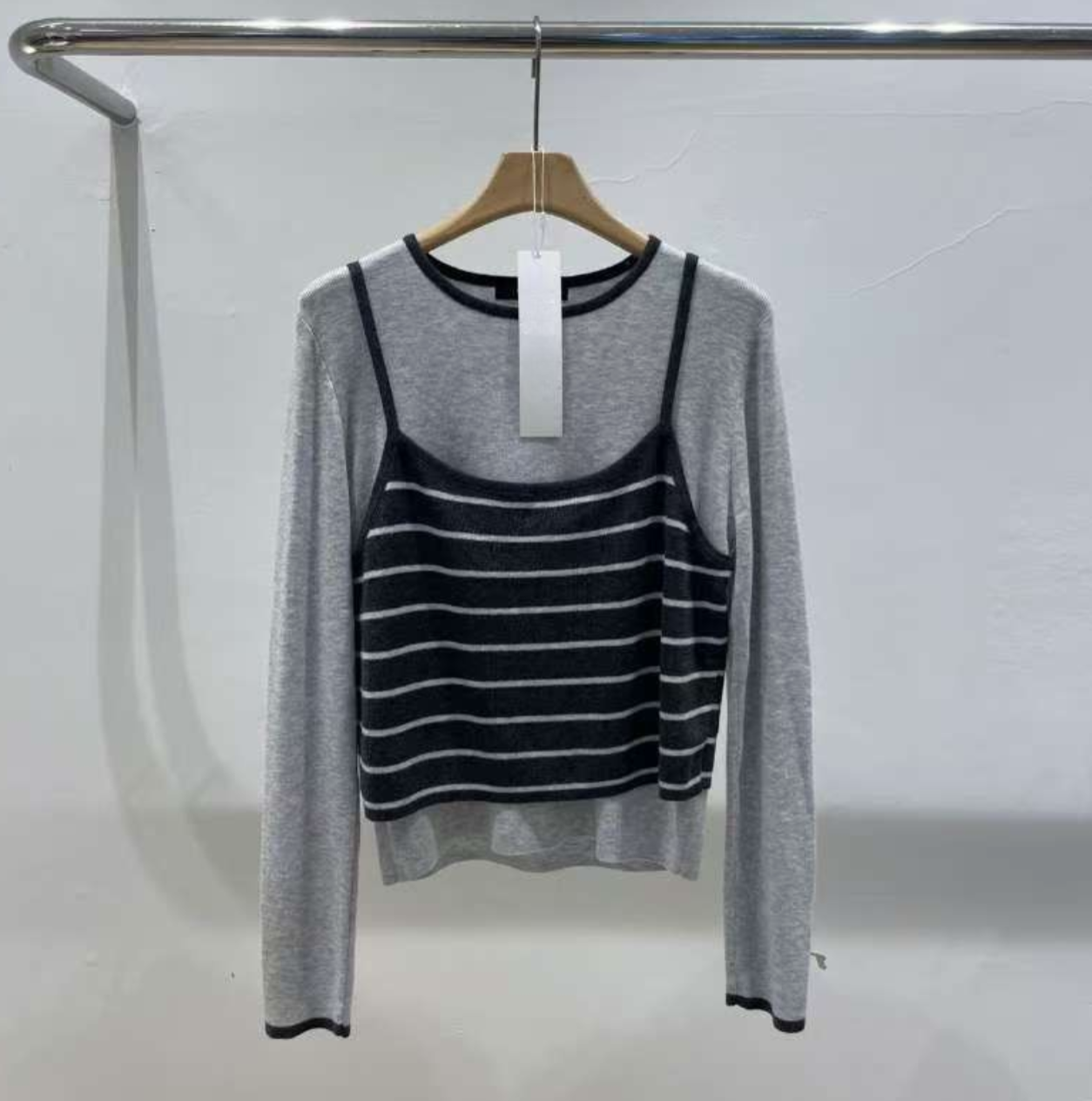 韓國直送Striped Overlay Top