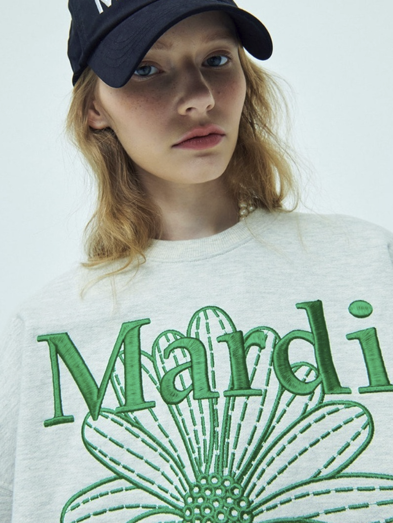 Mardi Sweatshirt Flowermardi Needlework - HLY & CHOCCICO