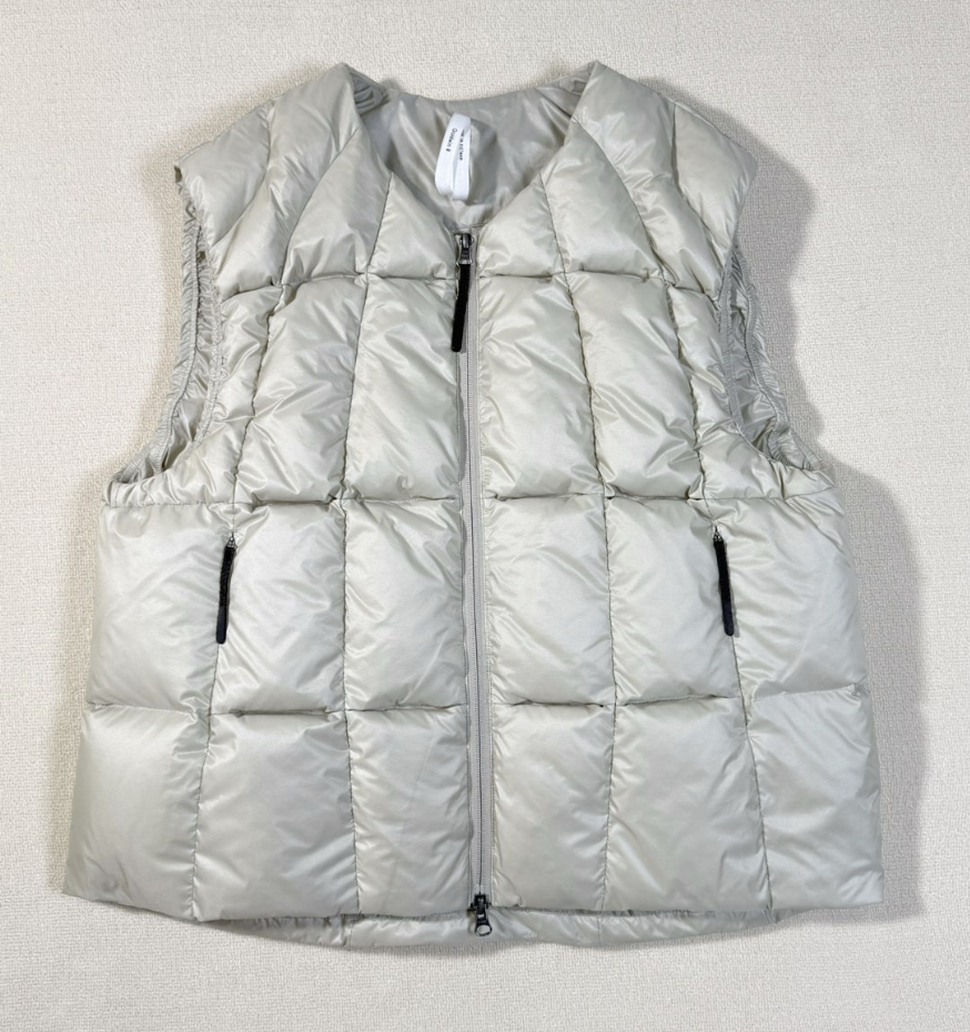 Goldwin O Three Dimensional Down Light  Vest - HLY &amp; CHOCCICO
