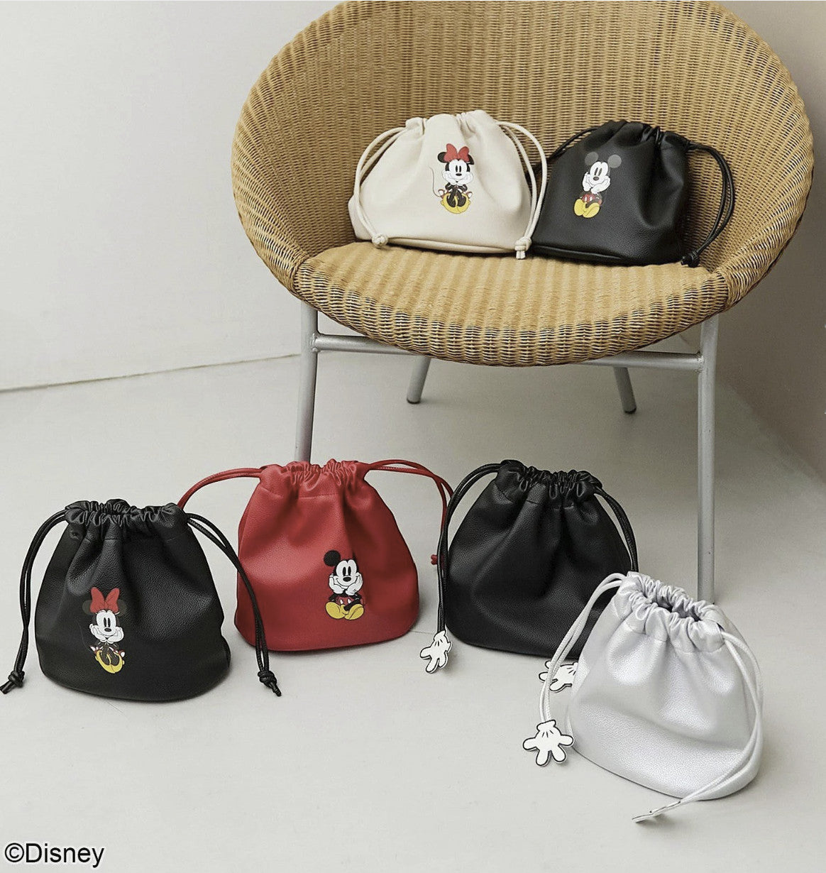 日本直送MICKEY Leather-Like Drawstring Bag - HLY &amp; CHOCCICO