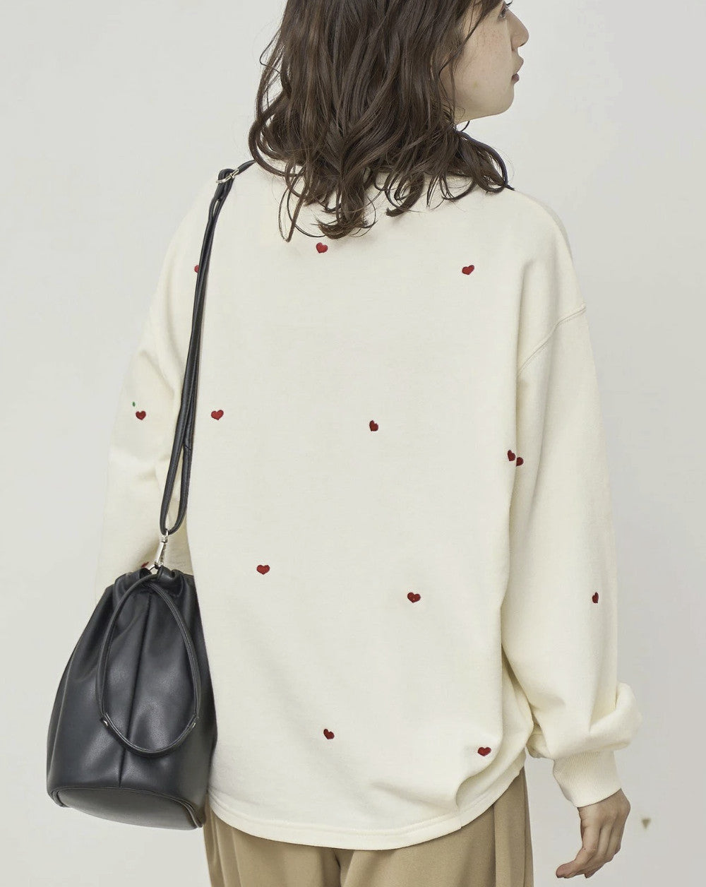 日本直送 Heart Embroidered Lining Sweat Pullover - HLY & CHOCCICO