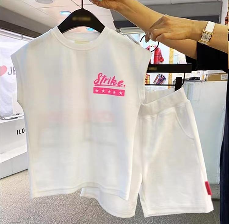 韓國南大門Strike Graphic Tee & Shorts Kids Set