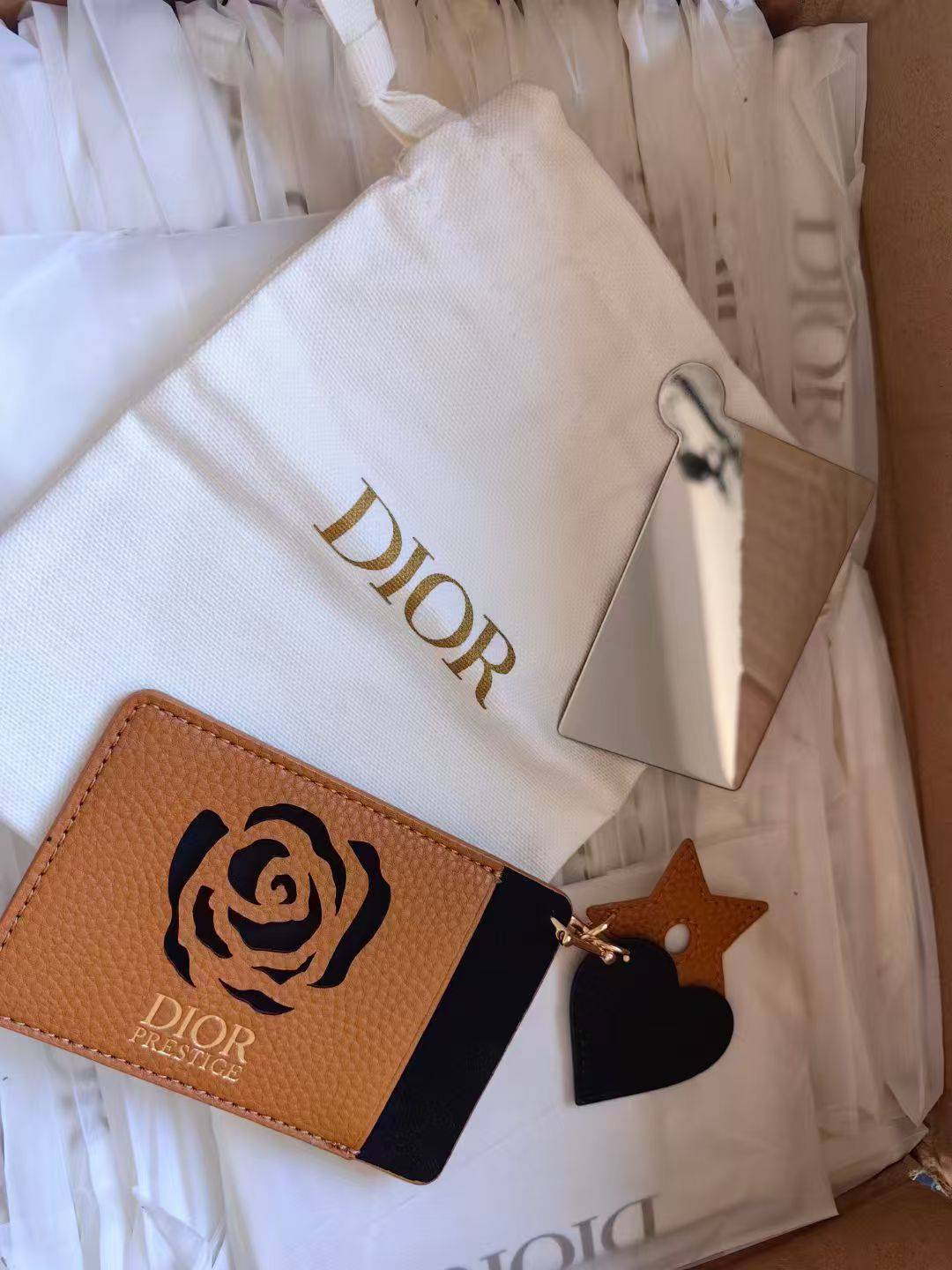 CD真皮卡套 (會員活動贈品) - HLY & CHOCCICO