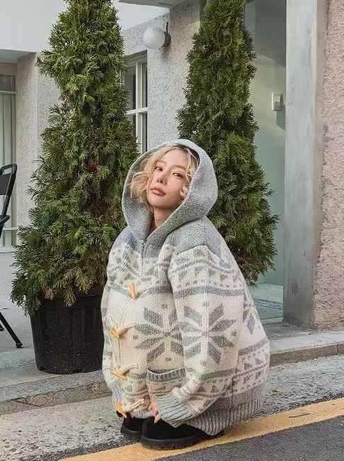 韓國直送Baron Snow Flower Wool Hood Zip Up - HLY &amp; CHOCCICO