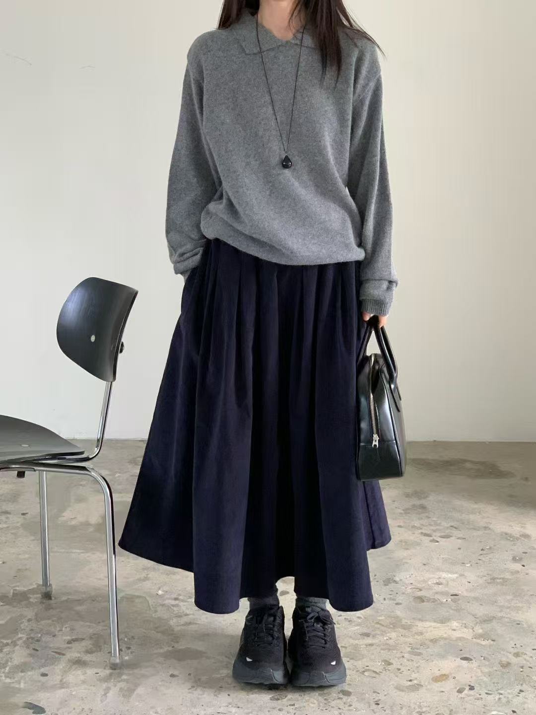 韓國直送Casual Chic Sweater t／ Versatile Flared Skirt - HLY & CHOCCICO