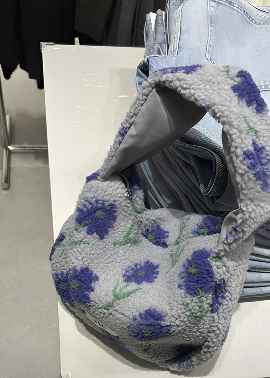 韓國直送Floral Fleece Tote Bag