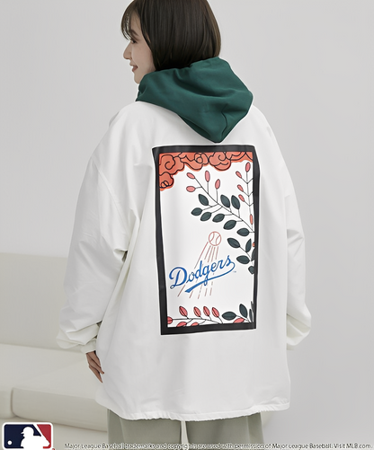 日本直送 MLB 別注Hanafuda Back Print Coach Jacket - HLY &amp; CHOCCICO