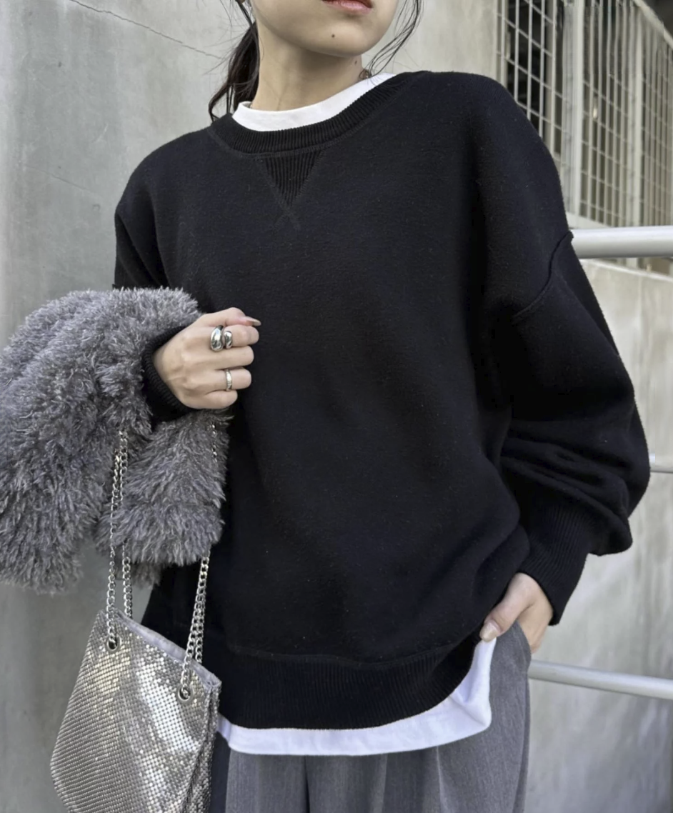 日本直送 Sweat-Like Volume Sleeve Knit - HLY &amp; CHOCCICO