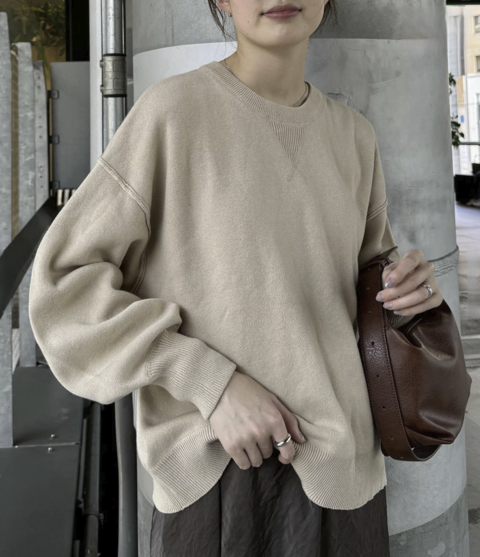 日本直送 Sweat-Like Volume Sleeve Knit - HLY &amp; CHOCCICO
