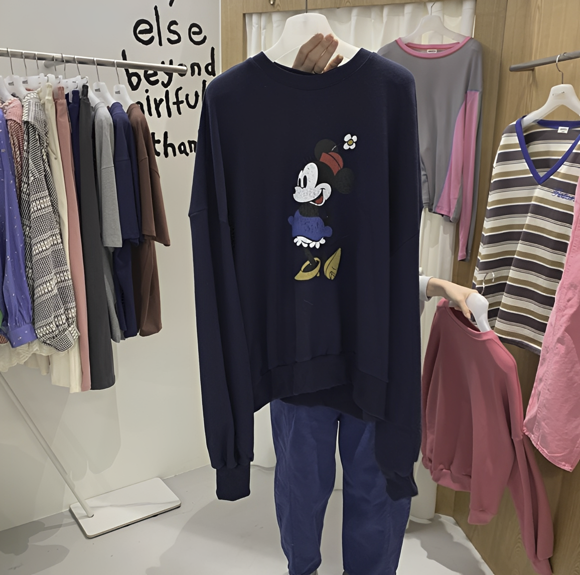 韓國直送Disney Floral Sweatshirt