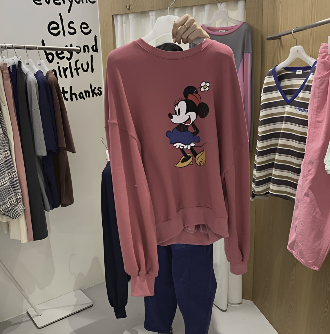 韓國直送Disney Floral Sweatshirt