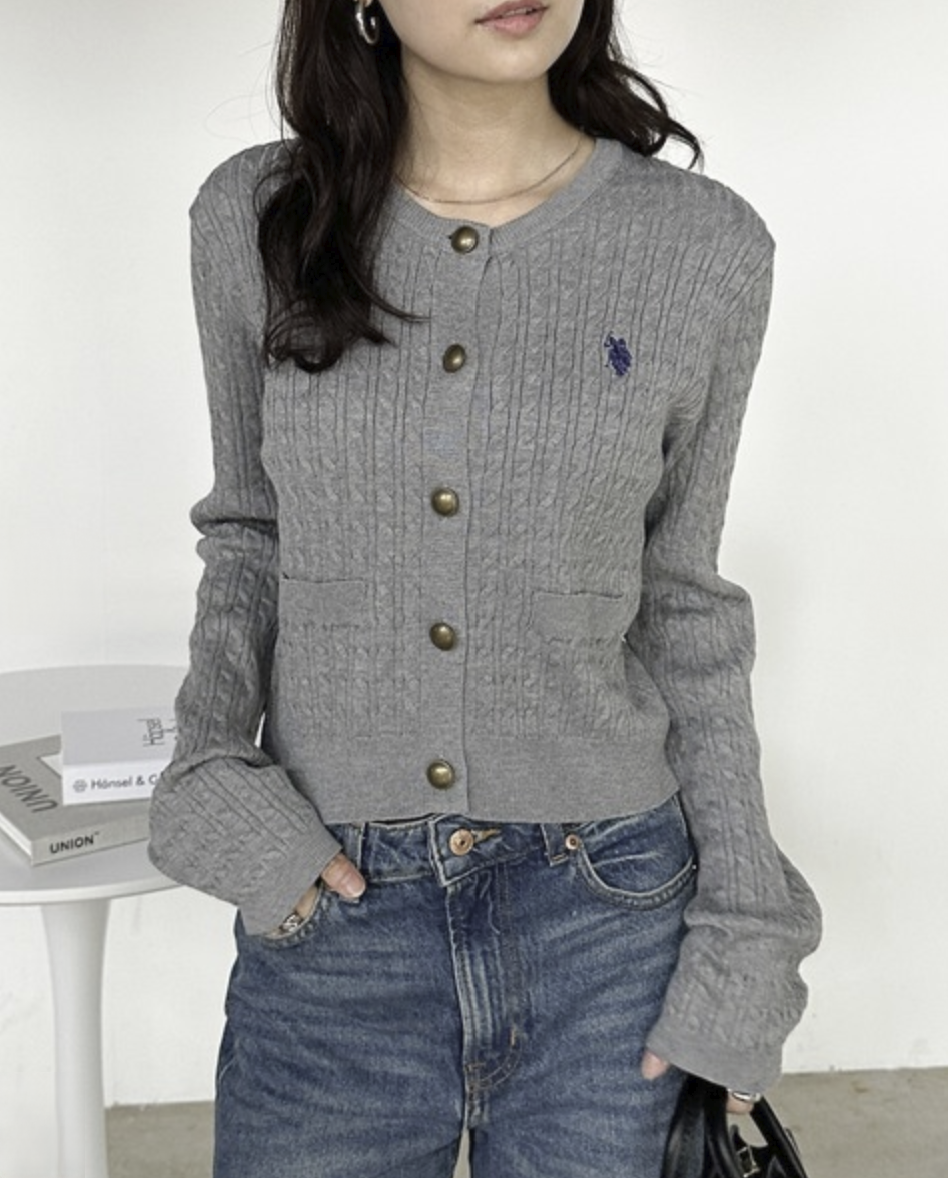 日本直送26SS U.S.POLO ASSN. Gold Button Embroidered Cable Knitted Cardigan