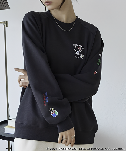 日本直送Sanrio embroidery assorted print oversized crew neck sweatshirt