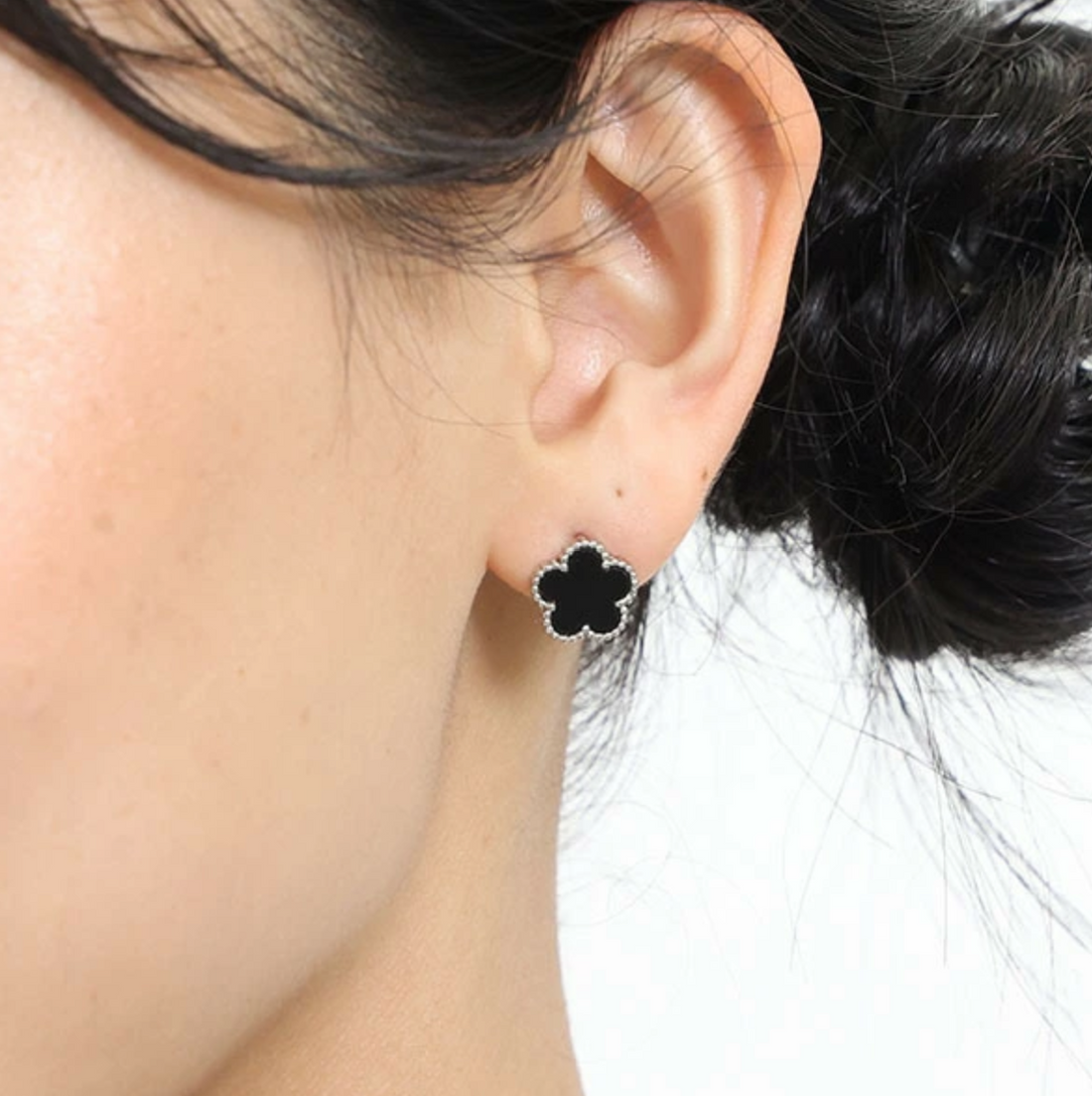 日本直送MARY QUANT Classic Flower Earrings / Necklace