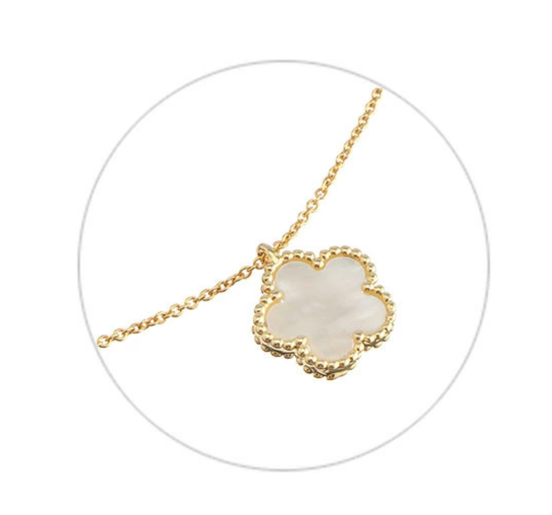 日本直送MARY QUANT Classic Flower Earrings / Necklace
