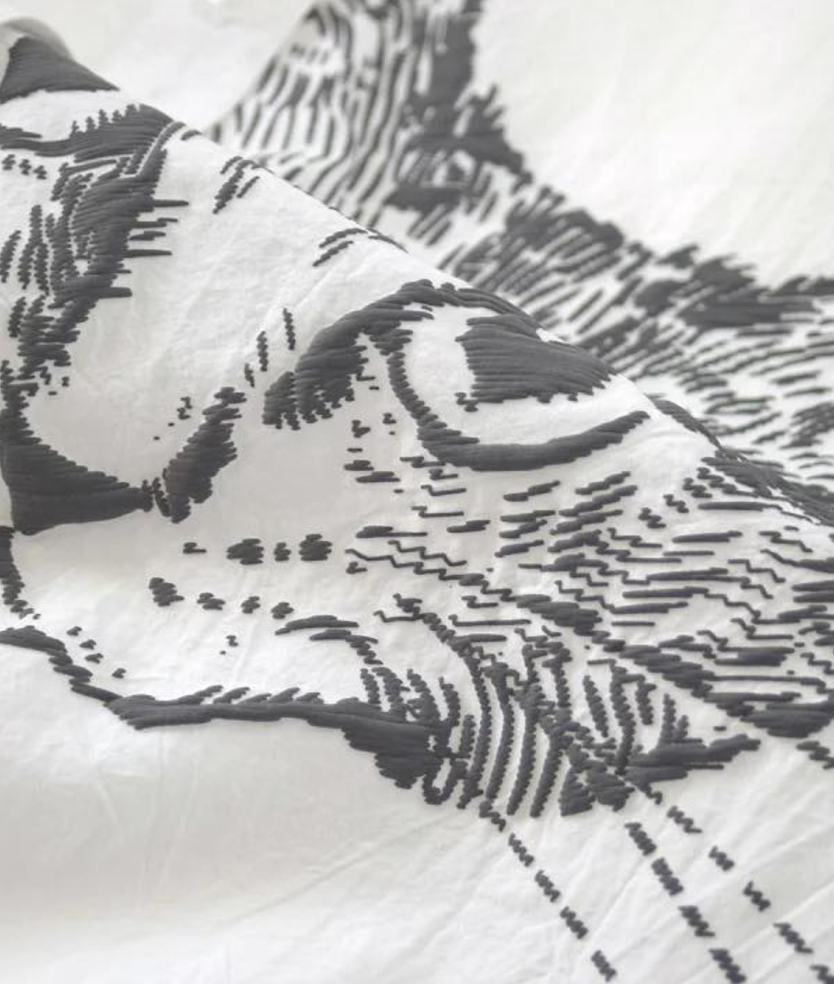 日本直送 Cat Face Embroidery Style Printed Shirt