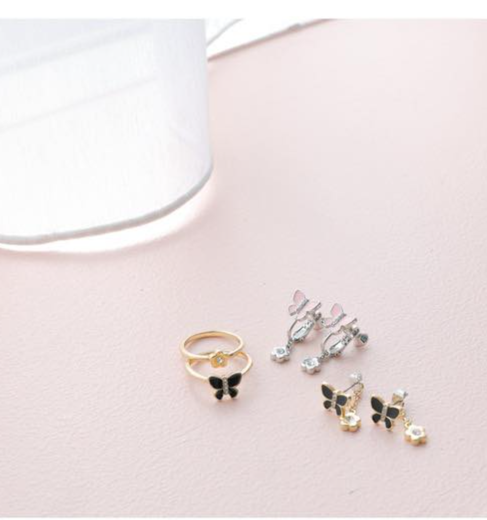日本直送MARY QUANT Butterfly Ribbon Earrings