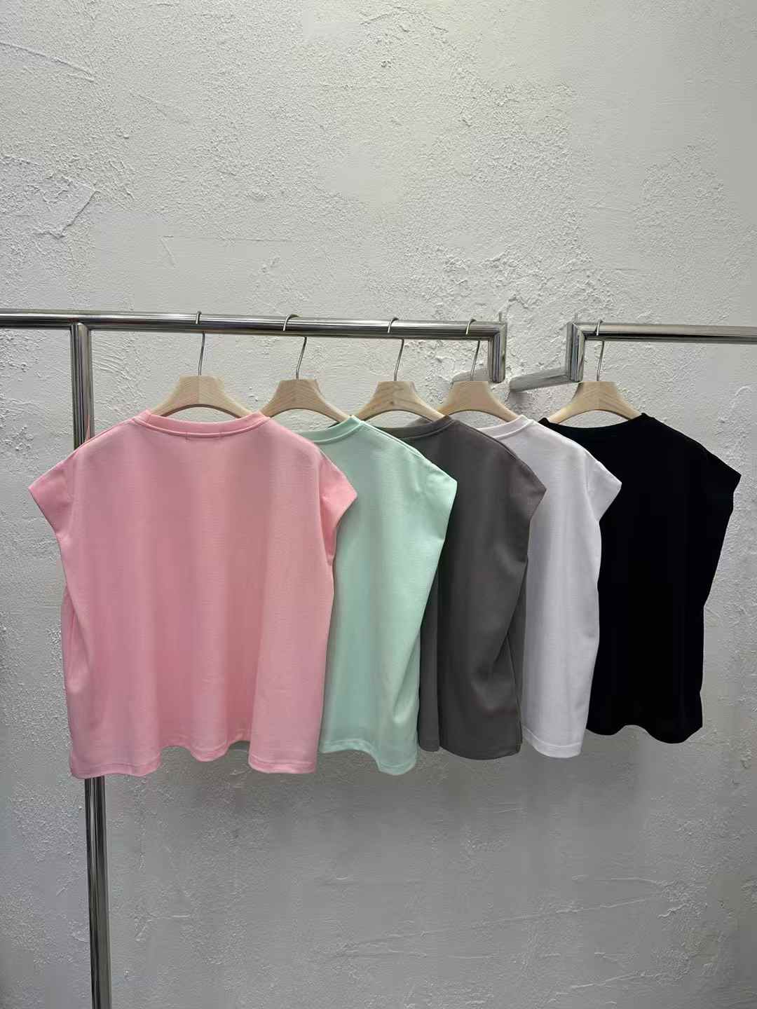 韓國直送Padded-Look Boxy Muscle Tee