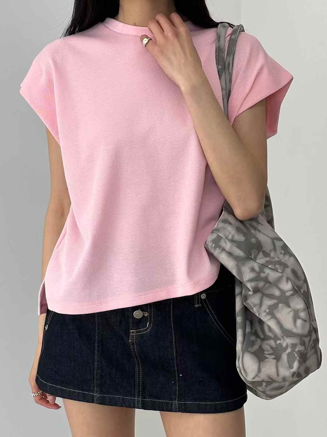 韓國直送Padded-Look Boxy Muscle Tee