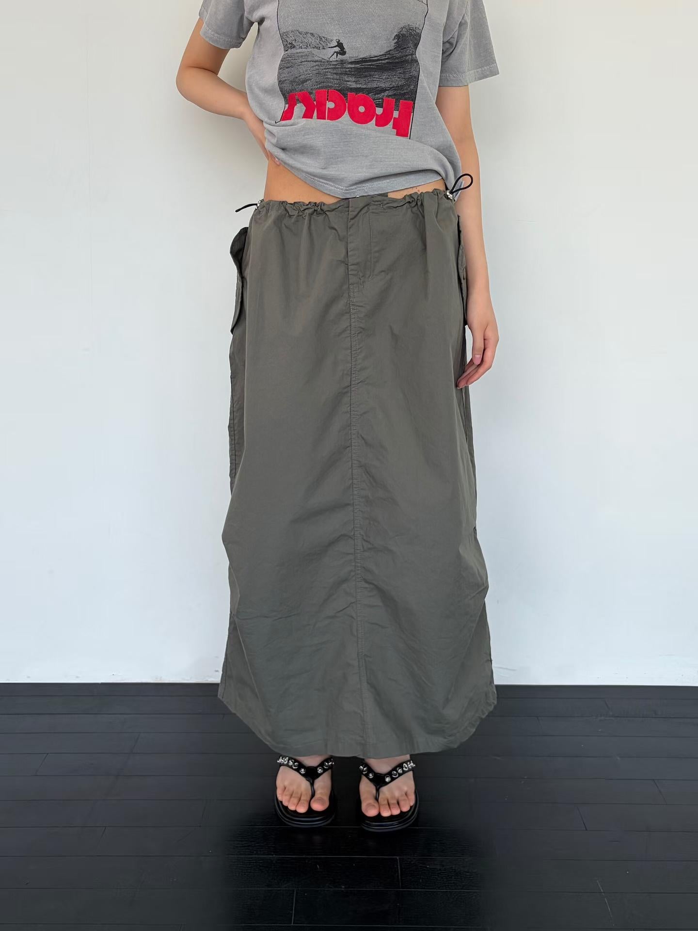 Korean Direct Delivery Tracks "Inverted Graphic Tee / Skirt