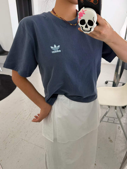 韓國直送Retro Trefoil Embroidery Tee