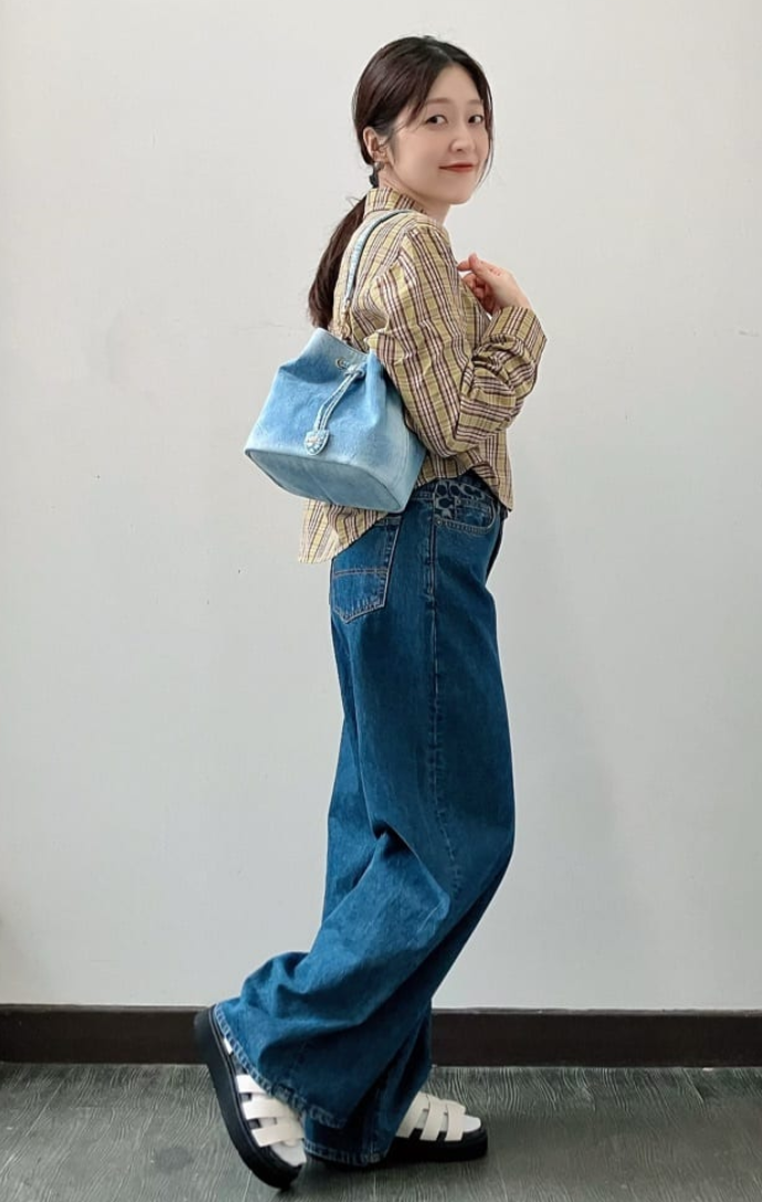 日本直送Coach Rowan Bucket