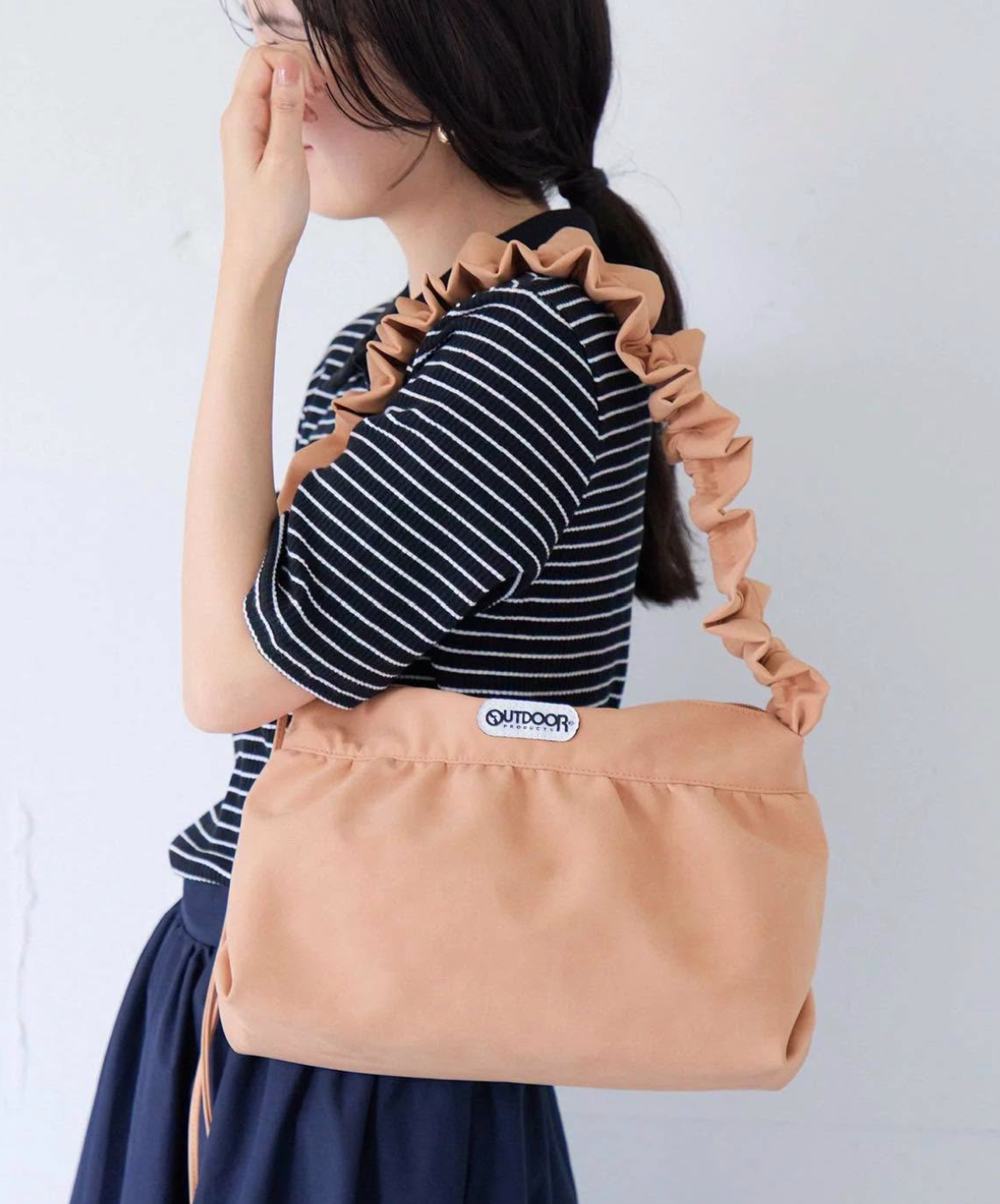 日本直送OUTDOOR PRODUCT 2way Frill Shoulder Bag
