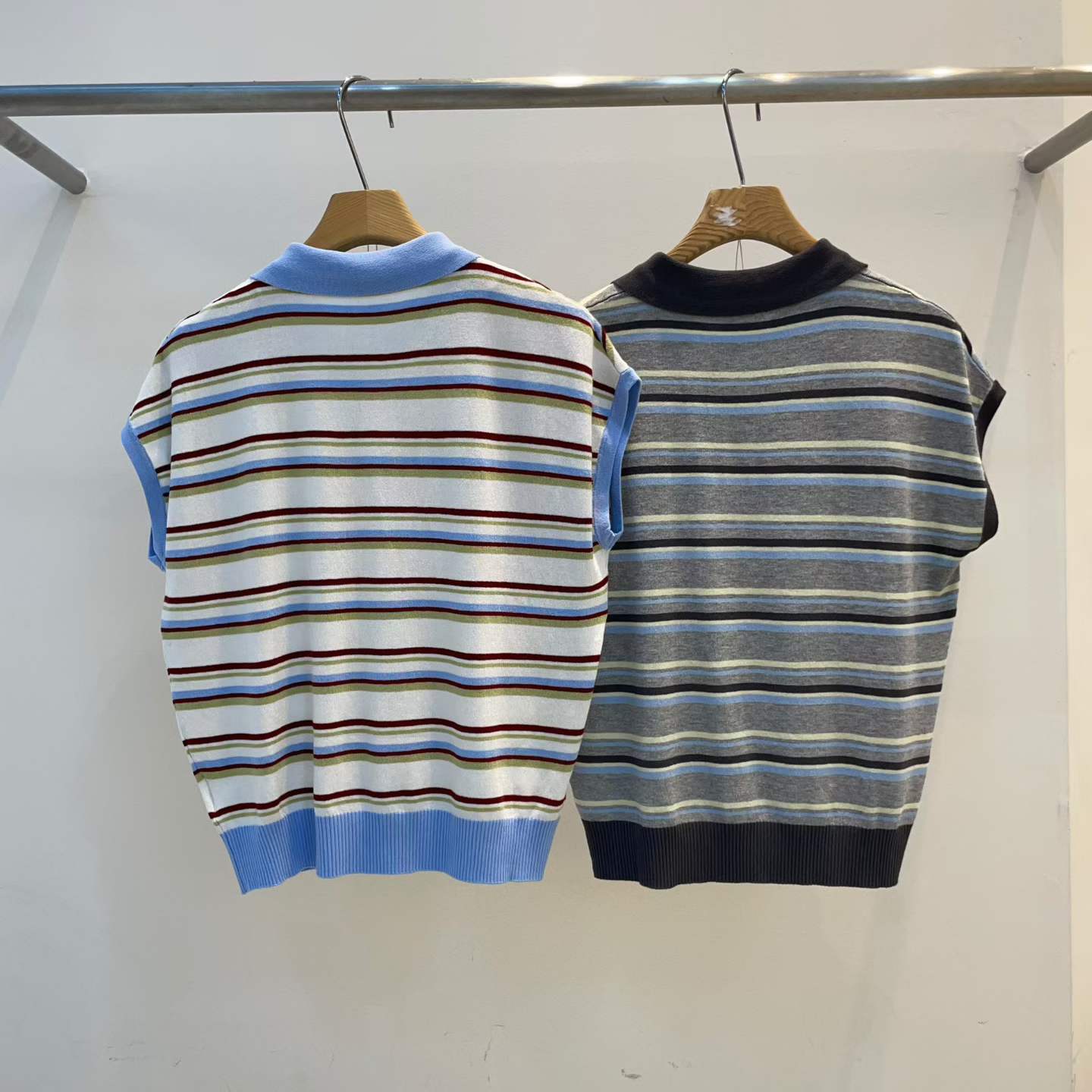 Korean direct delivery Retro Breeze Striped Polo Knit