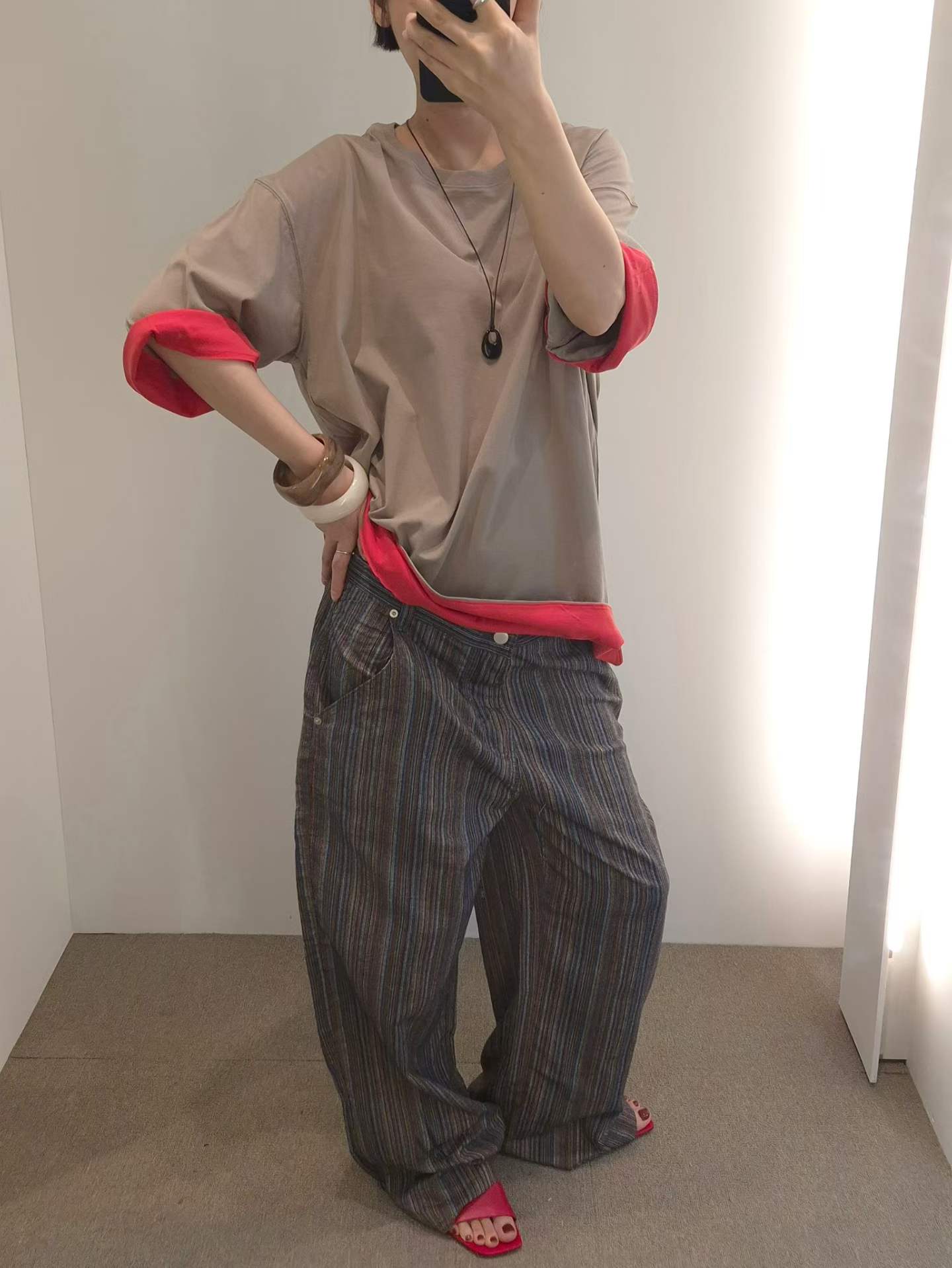 韓國直送Accent Sleeve Loose Fit Tee