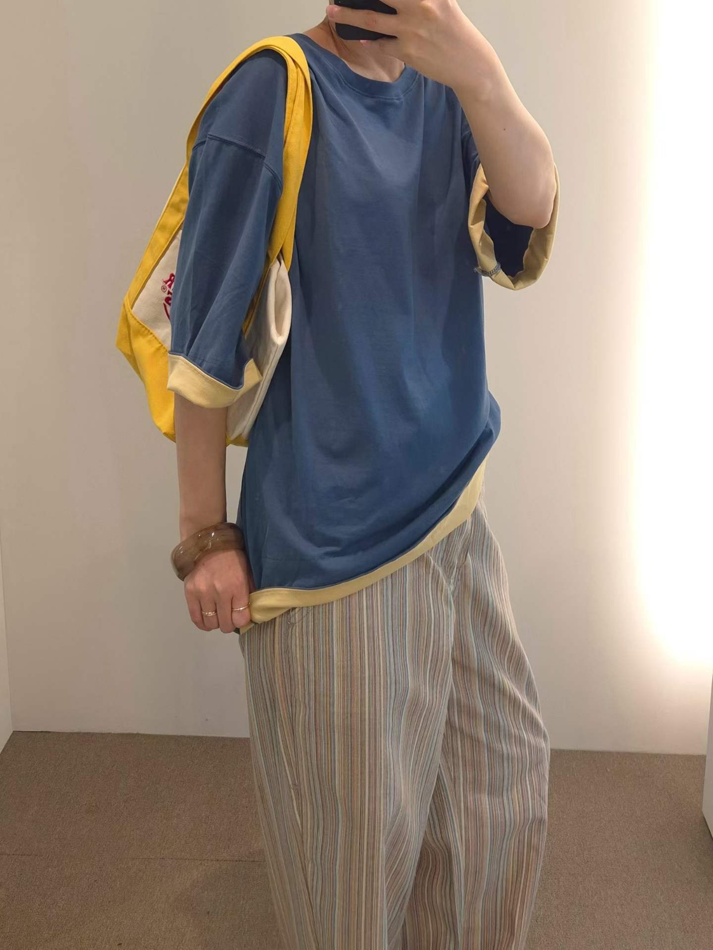 韓國直送Accent Sleeve Loose Fit Tee
