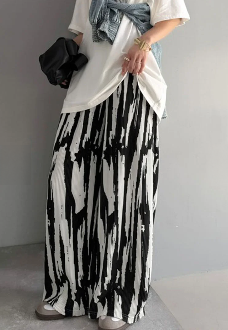 日本直送Patterned Fine Pleated Pants