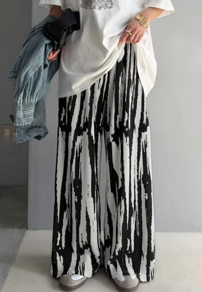 日本直送Patterned Fine Pleated Pants
