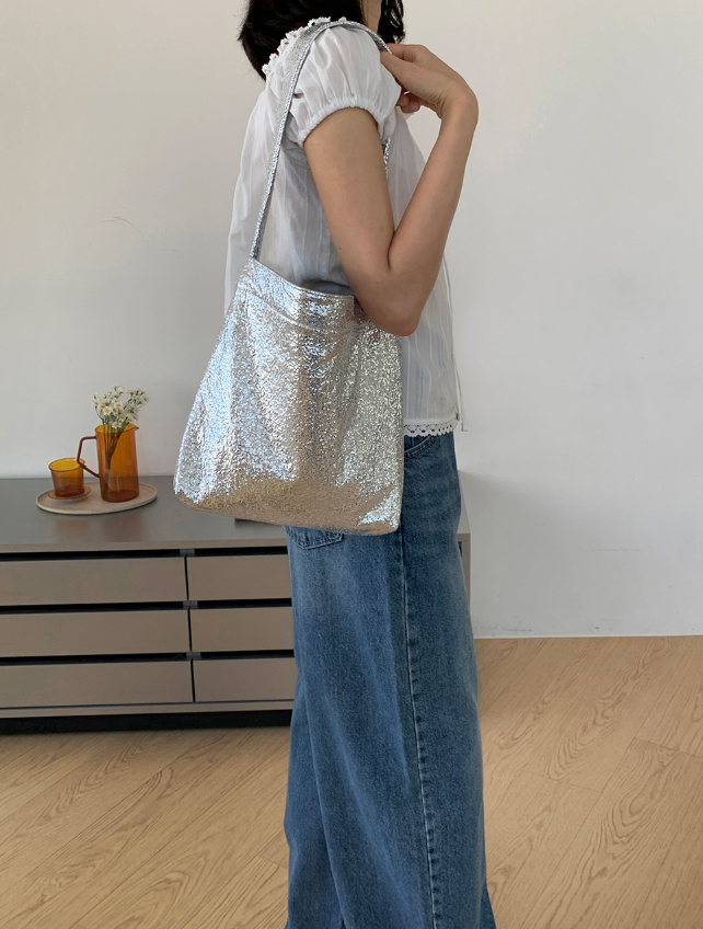 Korean brand 👜 Lumi Shoulder Bag