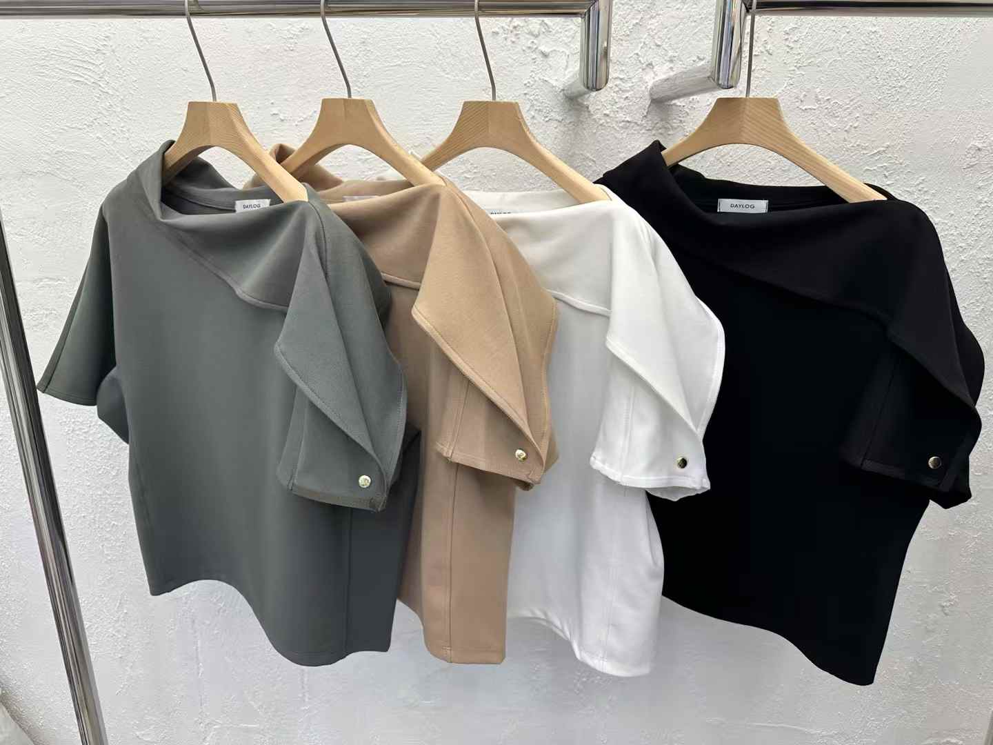 韓國直送Asymmetric Cowl-Neck Batwing Top