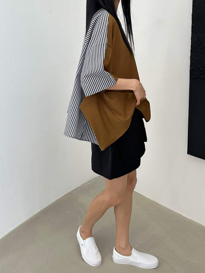 韓國直送Stripe Splice Shoulder-Button Tee