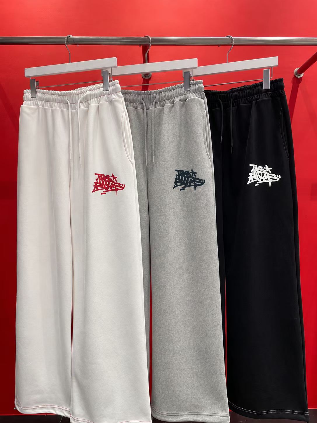 韓國直送PLUS 82 HIYA Vibe Graffiti Jacket / Pants