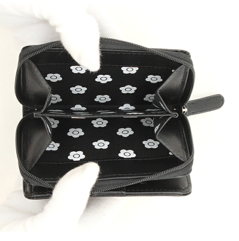 Direct from Japan Mary Quant Daisy Embossed Float Wallet
