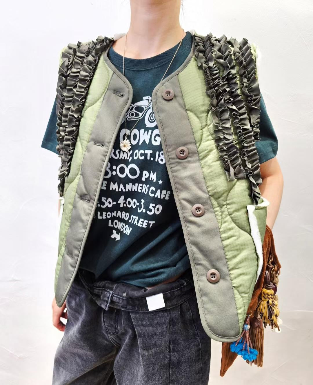 Korean Direct Ship Ruffle Quilt Vest